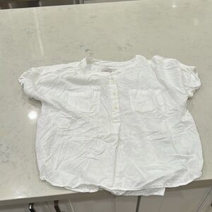 Button up short sleeve shirt